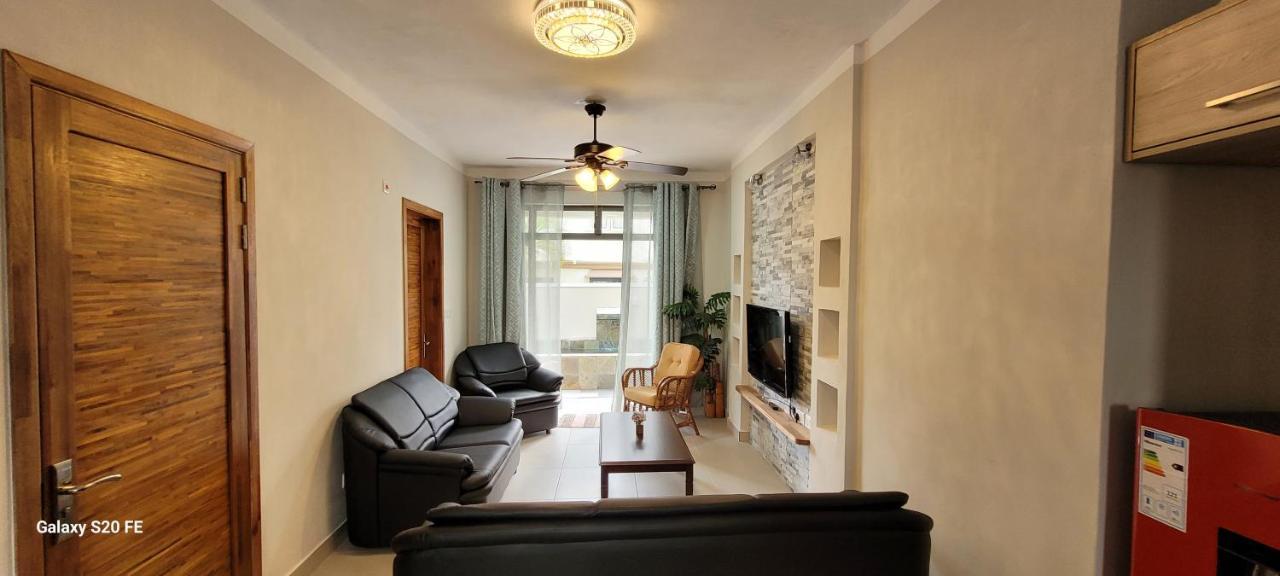 Pearl Gate Residence, Aprt No2 Flic-en-Flacq Exterior foto